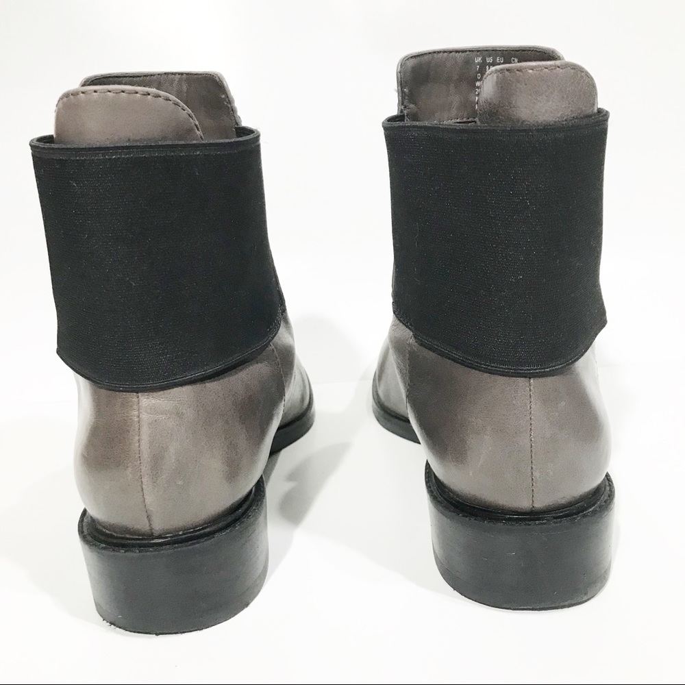 Clark’s Marquette Wish Leather Ankle Chelsea Boot - Picture 4 of 8